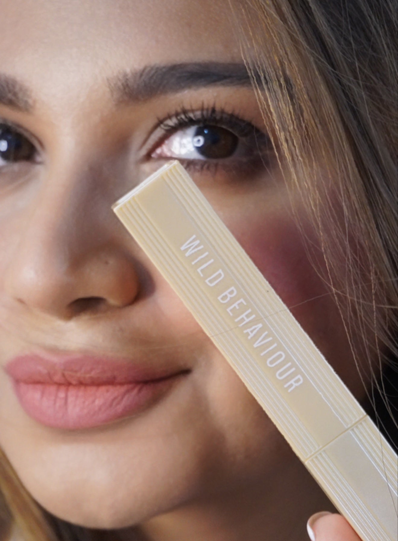 WILD BEHAVIOUR MASCARA